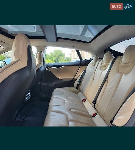 Лифтбек Tesla Model S 2014 в Одессе