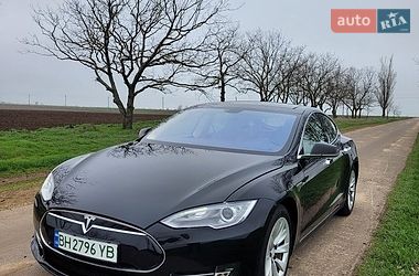 Лифтбек Tesla Model S 2014 в Одессе