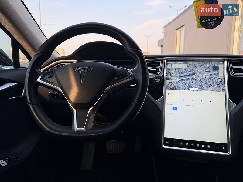 Лифтбек Tesla Model S 2015 в Киеве