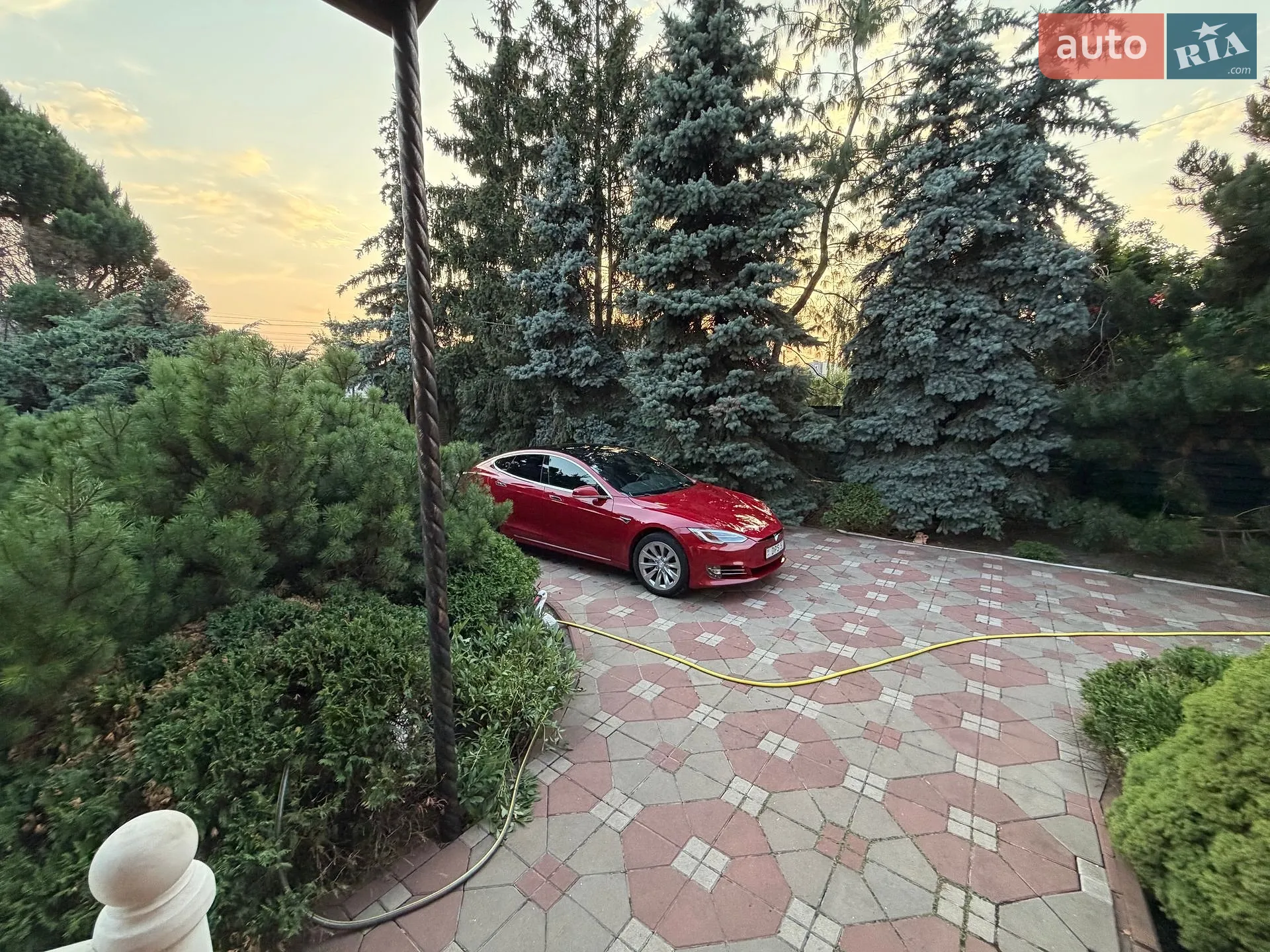 2017 Tesla Model S - мініатюра 3