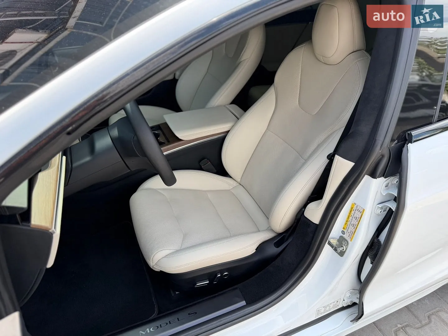 2023 Tesla Model S - мініатюра 28