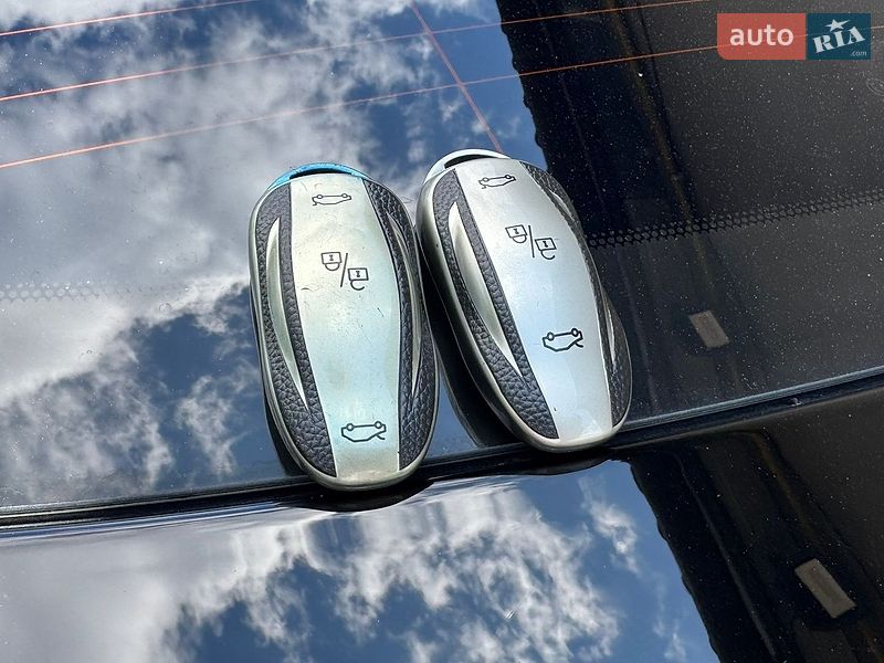 Лифтбек Tesla Model S 2015 в Гостомеле фото 20 Лифтбек Tesla Model S 2015 в Гостомеле