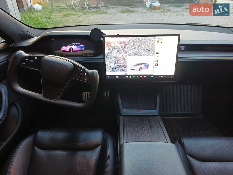 Лифтбек Tesla Model S 2022 в Киеве