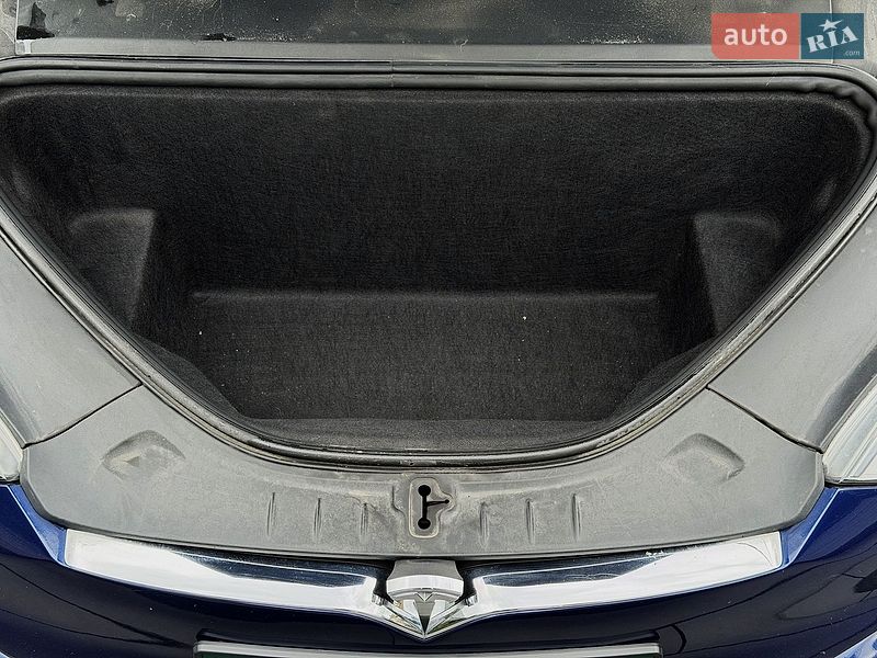Лифтбек Tesla Model S 2018 в Киеве