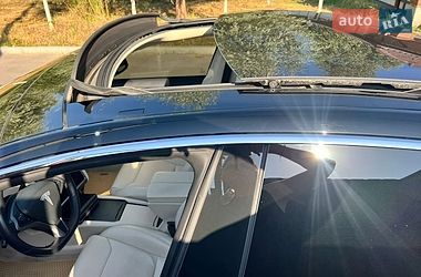 Лифтбек Tesla Model S 2018 в Киеве