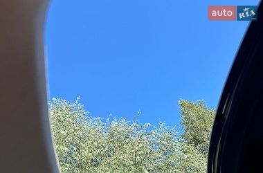 Лифтбек Tesla Model S 2018 в Киеве
