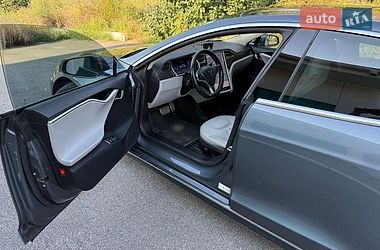 Ліфтбек Tesla Model S 2013 в Кам'янському