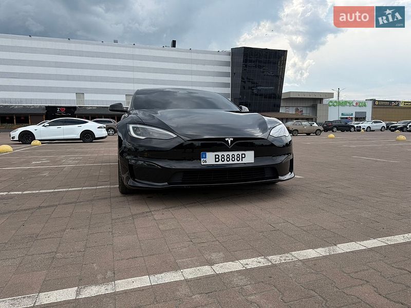 Лифтбек Tesla Model S 2022 в Житомире