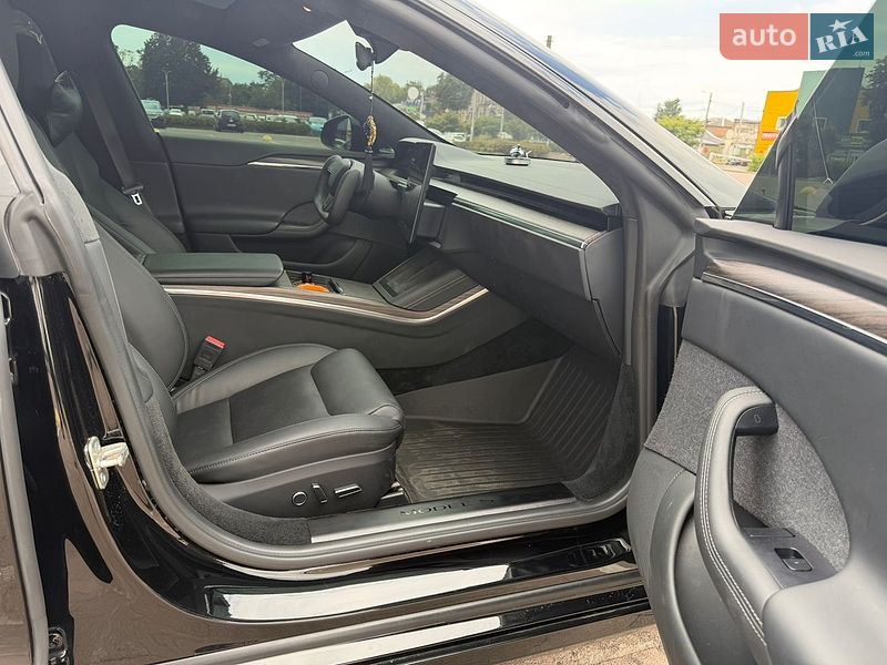 Лифтбек Tesla Model S 2022 в Житомире