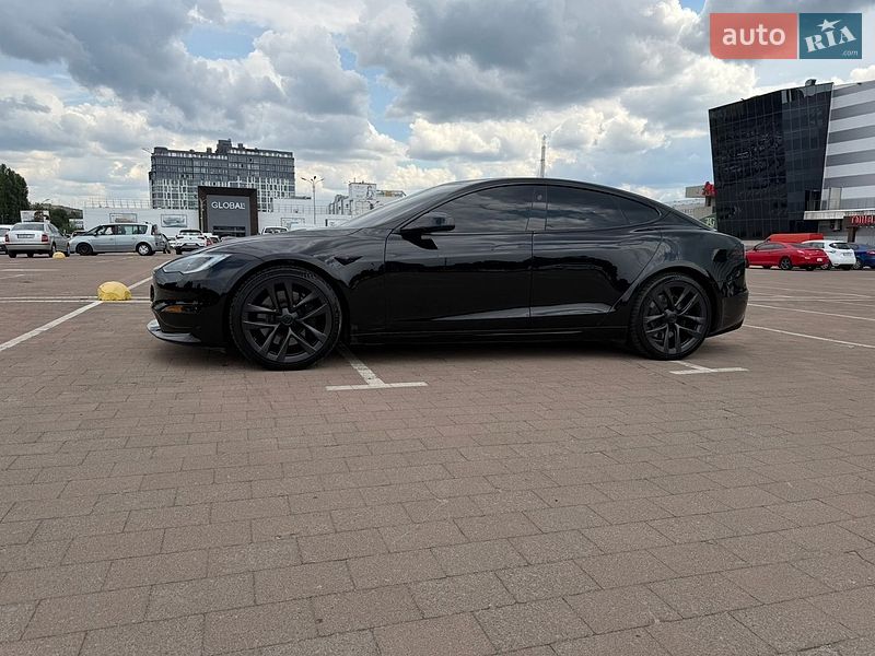 Лифтбек Tesla Model S 2022 в Житомире
