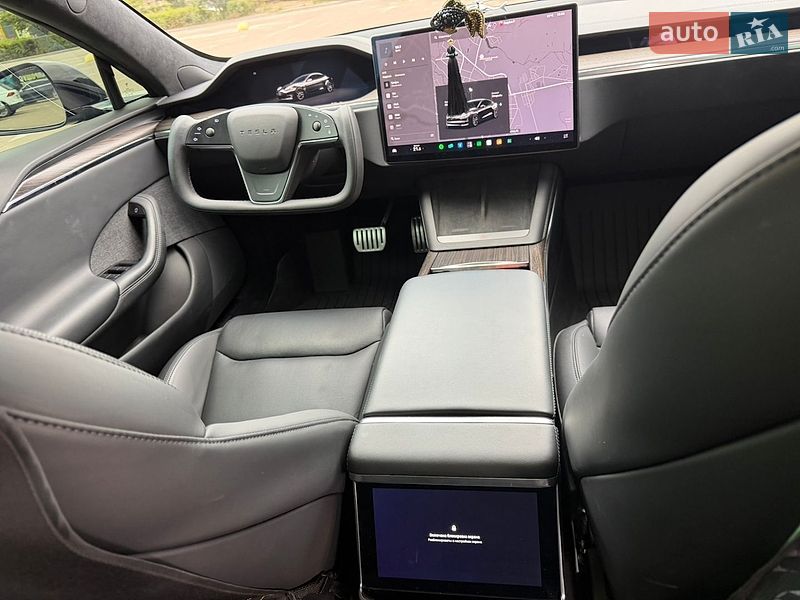Лифтбек Tesla Model S 2022 в Житомире