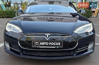 Лифтбек Tesla Model S 2013 в Киеве