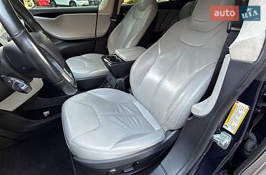 Лифтбек Tesla Model S 2013 в Киеве