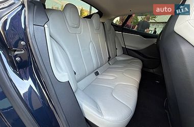 Лифтбек Tesla Model S 2013 в Киеве