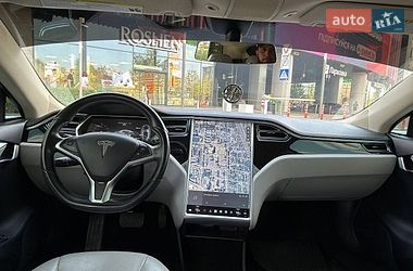 Лифтбек Tesla Model S 2013 в Киеве