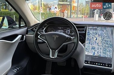 Лифтбек Tesla Model S 2013 в Киеве