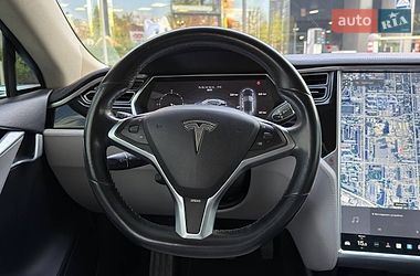 Лифтбек Tesla Model S 2013 в Киеве