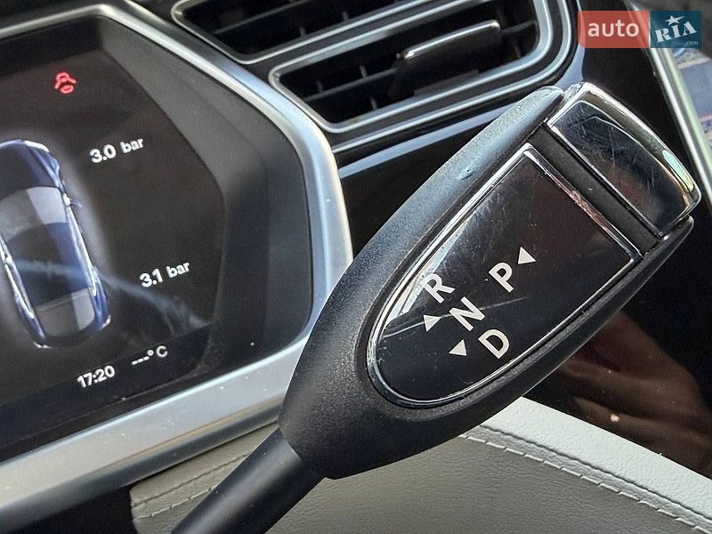 Лифтбек Tesla Model S 2013 в Киеве
