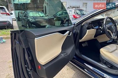 Ліфтбек Tesla Model S 2014 в Києві