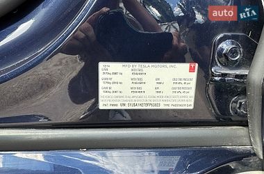 Ліфтбек Tesla Model S 2014 в Києві
