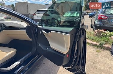 Ліфтбек Tesla Model S 2014 в Києві
