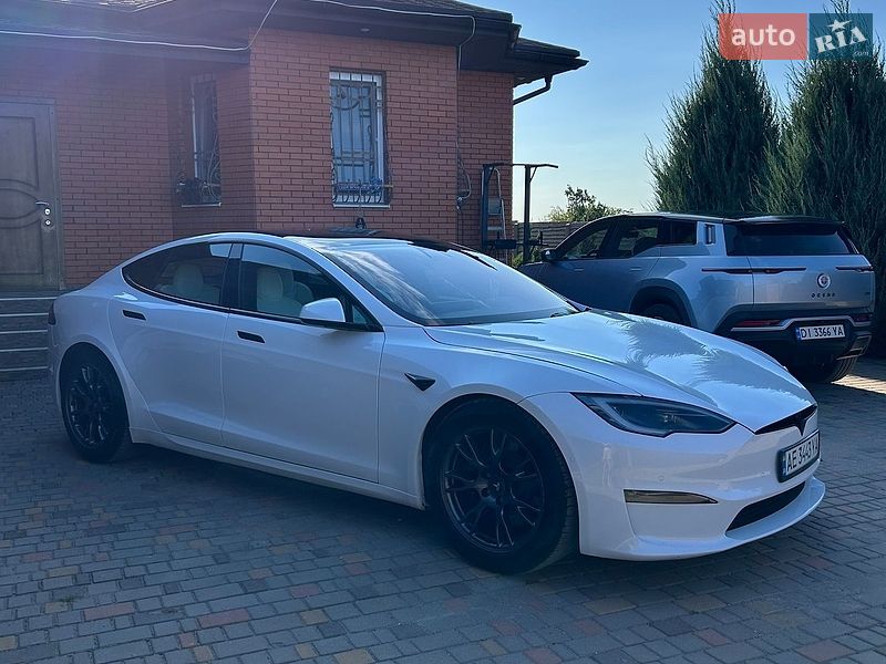 Ліфтбек Tesla Model S 2022 в Кривому Розі