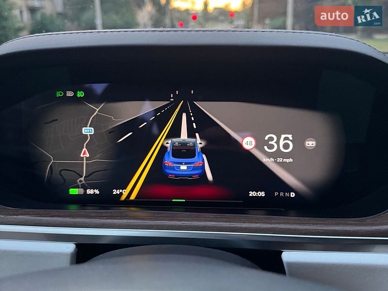 Ліфтбек Tesla Model S 2022 в Кривому Розі