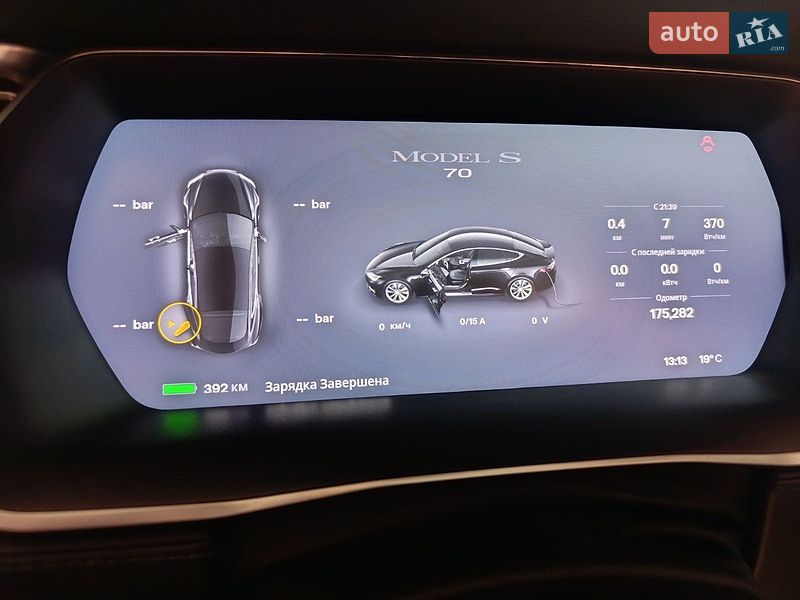 Лифтбек Tesla Model S 2015 в Киеве