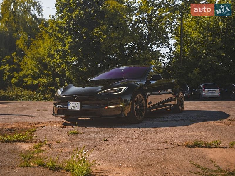 Лифтбек Tesla Model S 2021 в Житомире