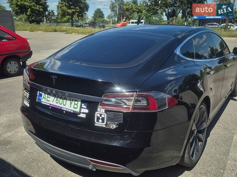 Лифтбек Tesla Model S 2012 в Днепре