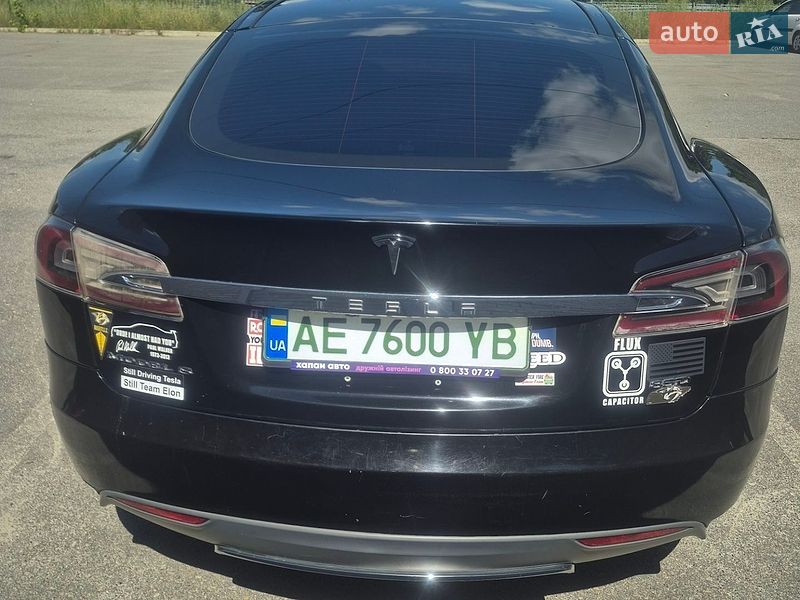 Лифтбек Tesla Model S 2012 в Днепре