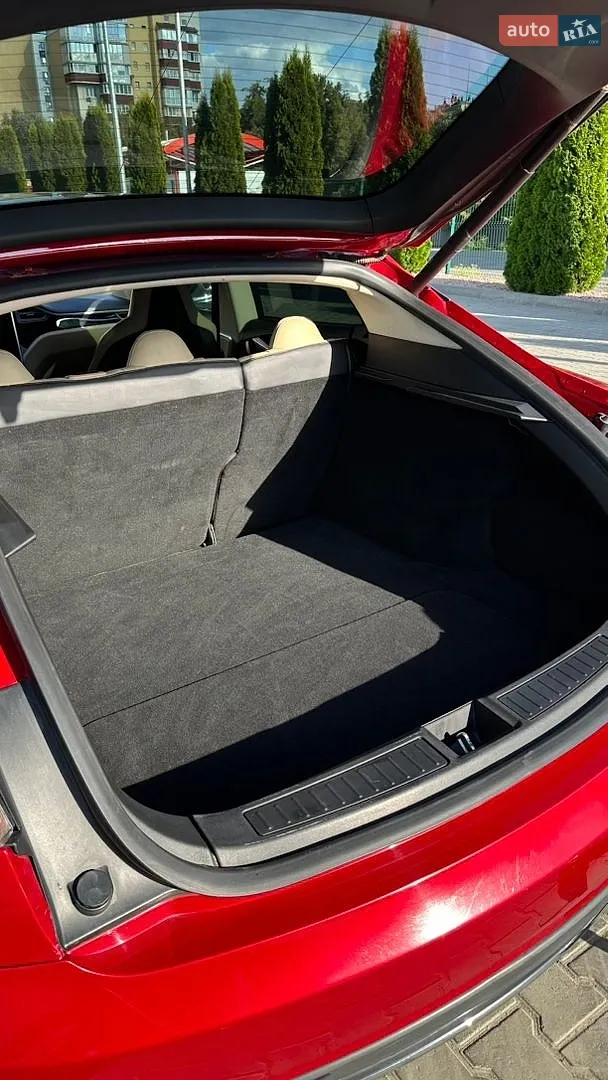 2014 Tesla Model S - мініатюра 12