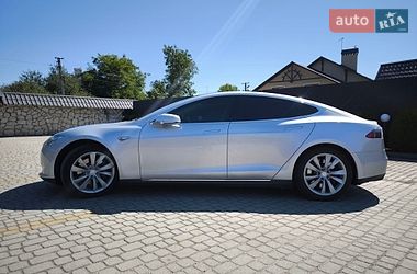 Лифтбек Tesla Model S 2014 в Львове