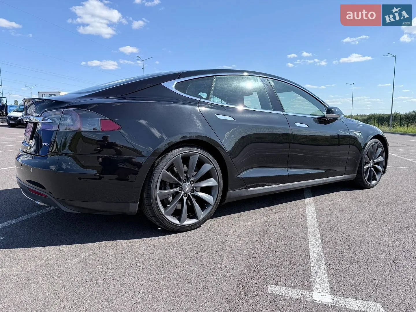 2015 Tesla Model S - фото 1