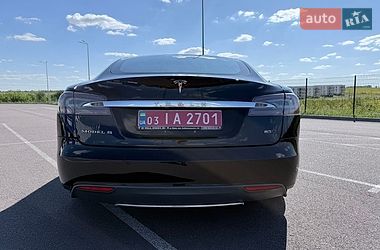 Ліфтбек Tesla Model S 2015 в Рівному