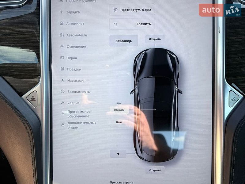 Ліфтбек Tesla Model S 2015 в Рівному