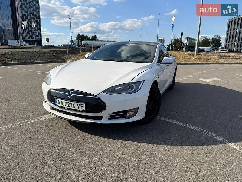 Tesla Model S