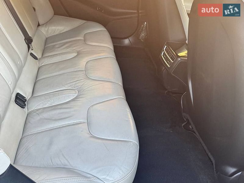 Лифтбек Tesla Model S 2014 в Сумах