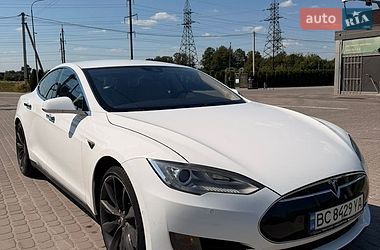 Лифтбек Tesla Model S 2015 в Львове фото Лифтбек Tesla Model S 2015 в Львове