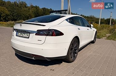 Лифтбек Tesla Model S 2015 в Львове фото 4 Лифтбек Tesla Model S 2015 в Львове