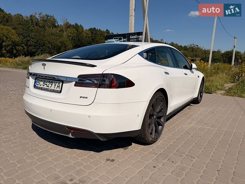 Лифтбек Tesla Model S 2015 в Львове фото 4 Лифтбек Tesla Model S 2015 в Львове