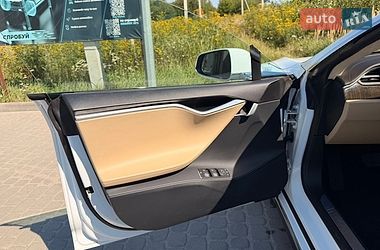 Лифтбек Tesla Model S 2015 в Львове фото 9 Лифтбек Tesla Model S 2015 в Львове