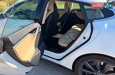 Лифтбек Tesla Model S 2015 в Львове фото 14 Лифтбек Tesla Model S 2015 в Львове