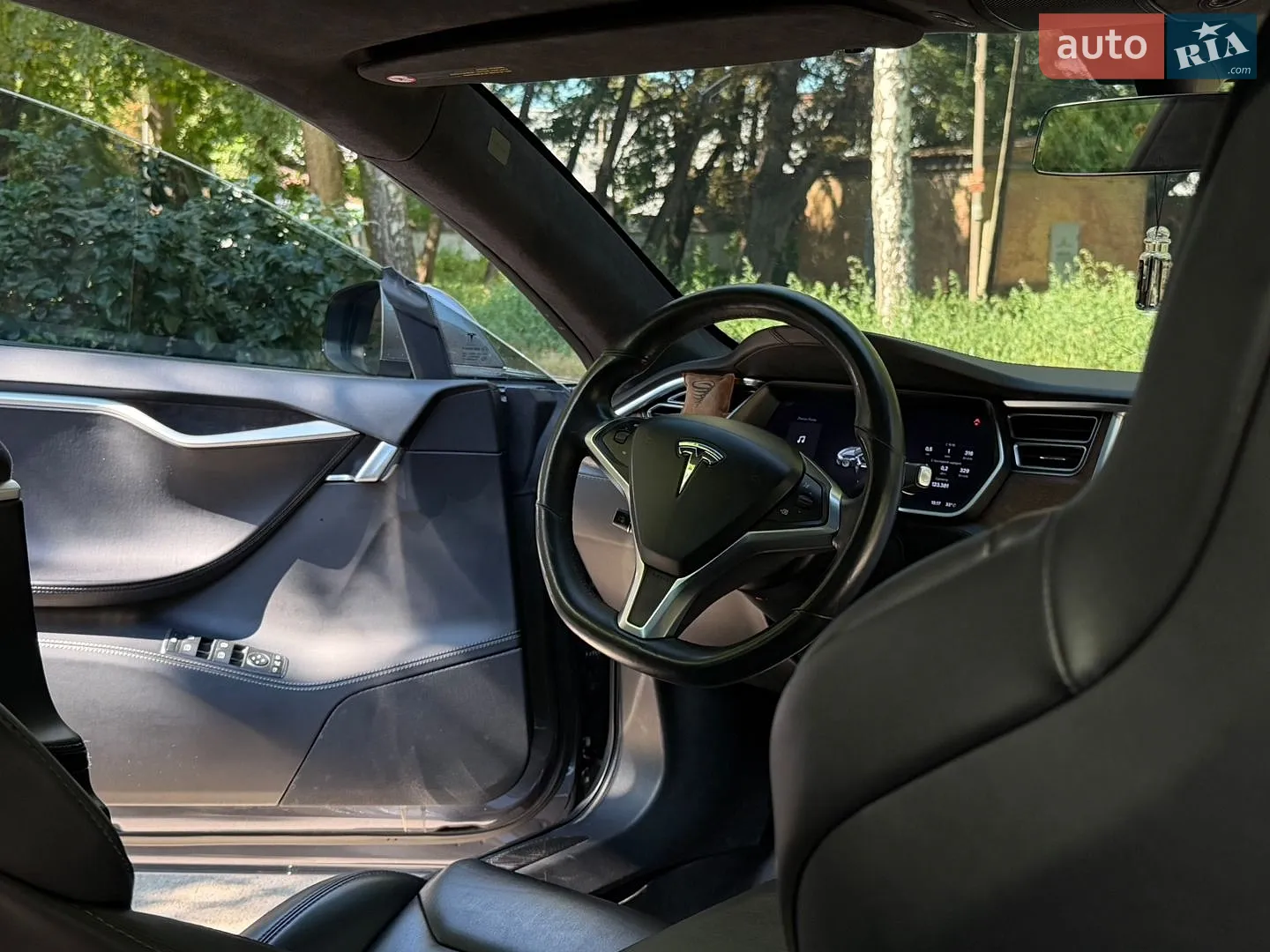 2018 Tesla Model S - мініатюра 19