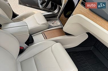 Лифтбек Tesla Model S 2020 в Тернополе