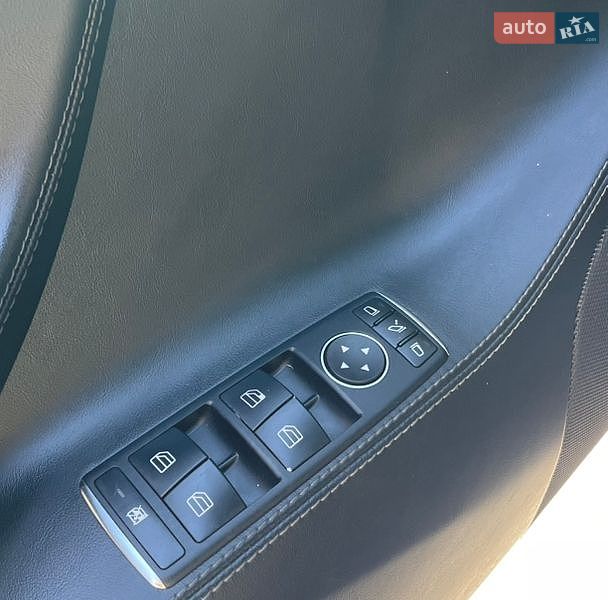 Лифтбек Tesla Model S 2017 в Каменец-Подольском