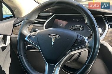 Лифтбек Tesla Model S 2014 в Львове