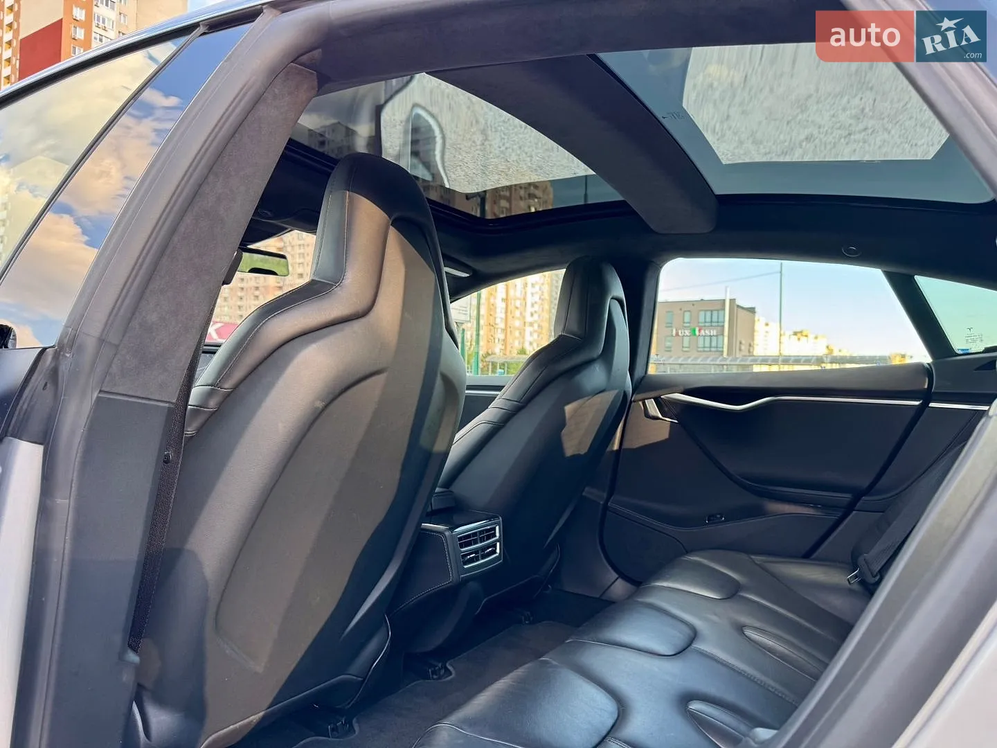 2016 Tesla Model S - мініатюра 12