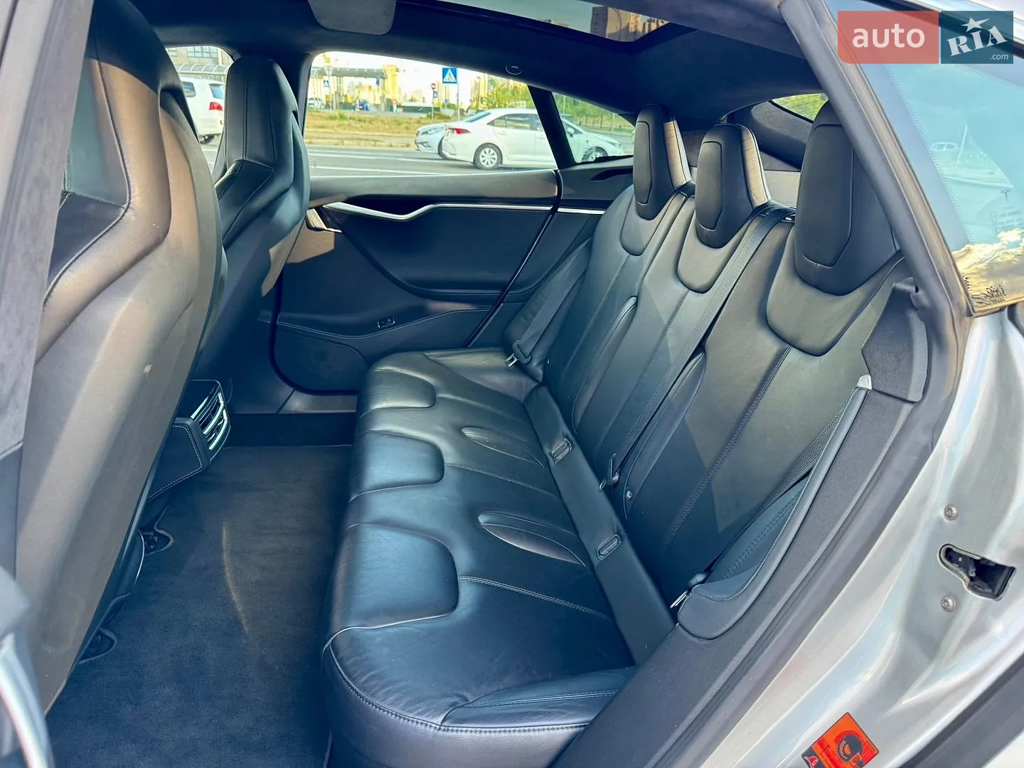 2016 Tesla Model S - мініатюра 11
