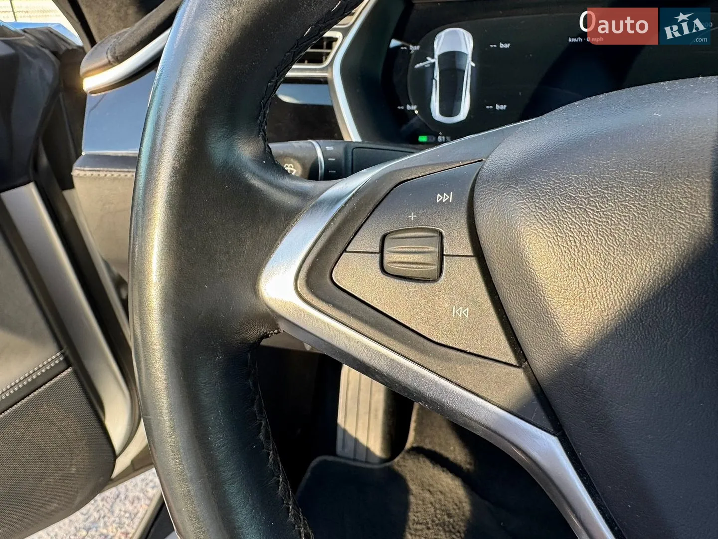 2016 Tesla Model S - мініатюра 19